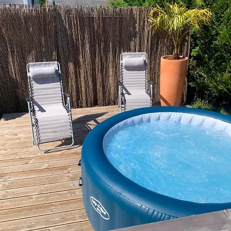 Privé, Individuel, Résidence Calme, Jardin, Wifi Gratuit, Netflix, Parking Privé