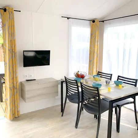 Privé, Individuel, Résidence Calme, Jardin, Wifi Gratuit, Netflix, Parking Privé * Rang-du-Fliers